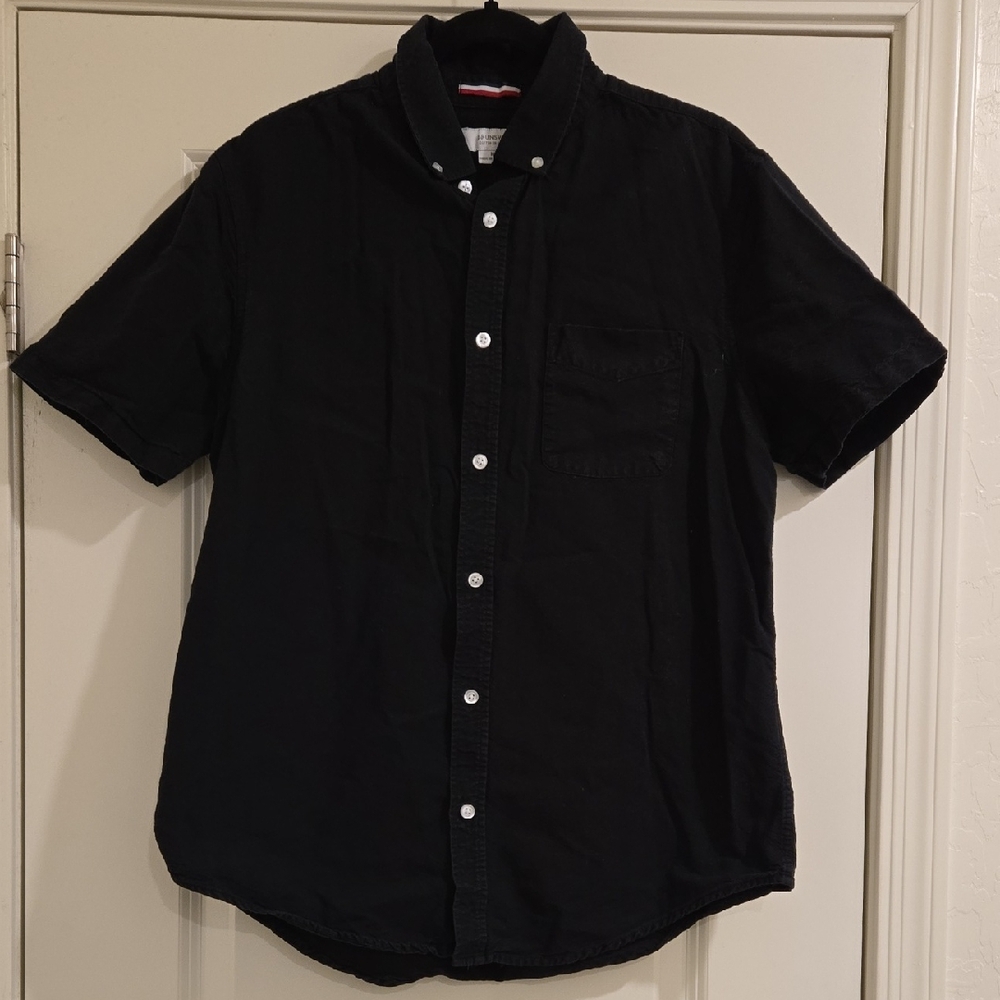 Classic Black Short Sleeve Button Down Shirt for Men
